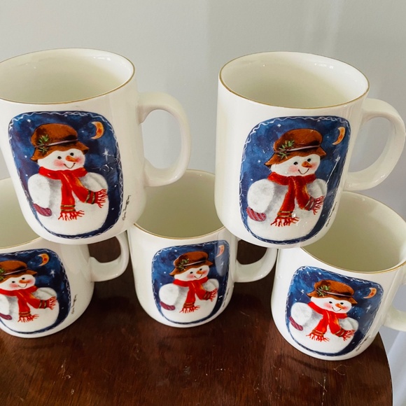 Elaine Thompson Vintage hand-painted ceramic Christmas snowman mugs, Snowman Mug - Picture 5 of 6